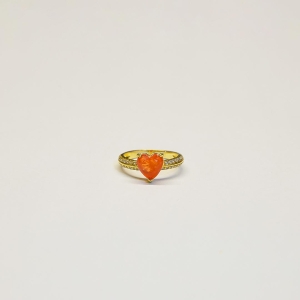 Anel Com Coração de Pedra Vermelha