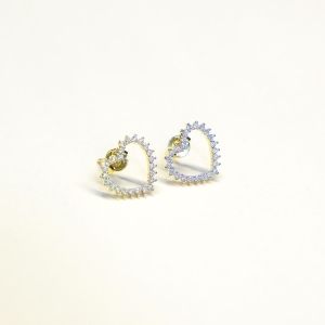 Brinco Coração Vasado Cravejado