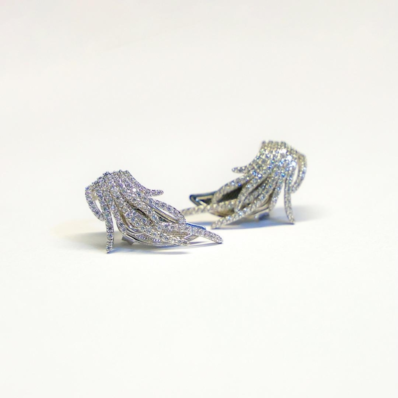 Brinco Sereia Cravejado